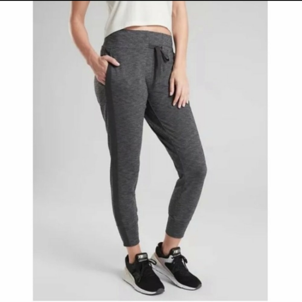 Athleta metro joggers